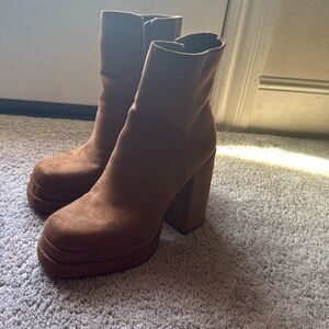 Used once Steve Madden boots